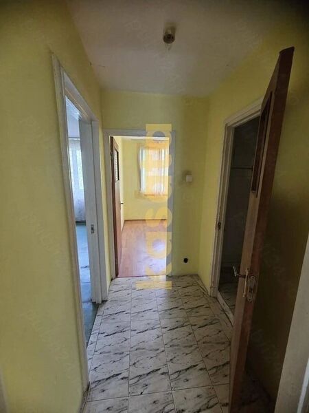 Trapezului  Metrou1 Decembrie Apartament 3 camere 64mp
